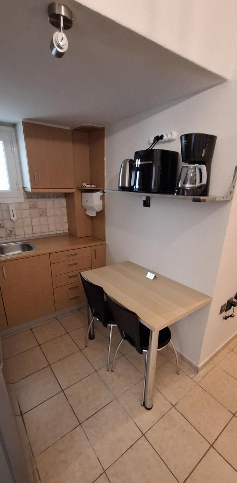 Honeybee4 - Cozy Studio Close To The Port, Airport & Athens ラフィーナ エクステリア 写真